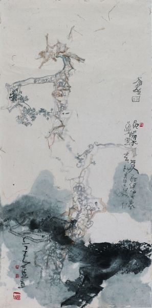  蒼松圖（國(guó)畫）  135×67厘米  2010年  石 虎