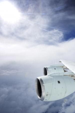 DC-8оɻͨϿղ쫷Ķ