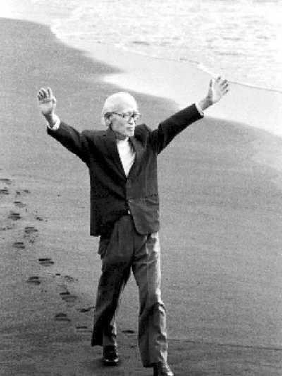 旷达余光中黄亚洲