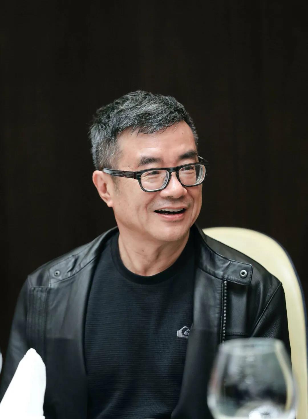 周国平谈枕边书--访谈--中国作家网