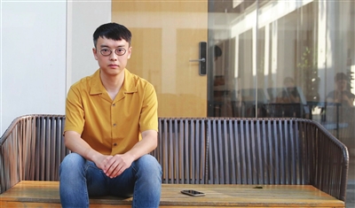 刘子超:写下旅途中遇到的那些人--新闻--中国作家网