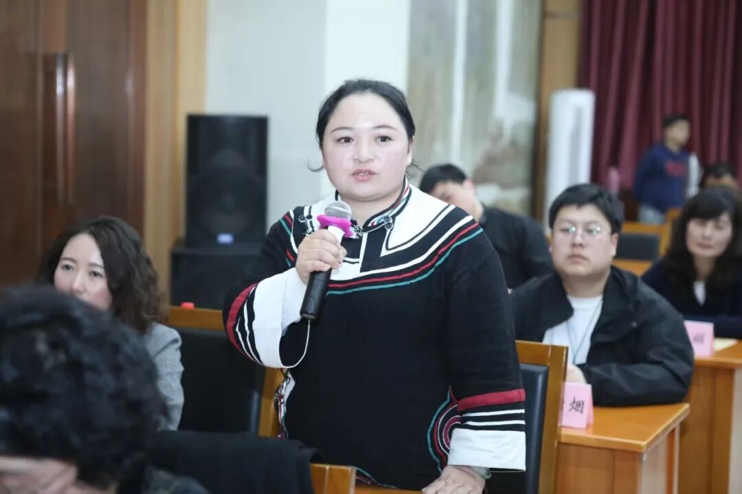 白烨开讲“春天一堂课”:新大众文艺写作者要“守常知变”--新闻--中国作家网