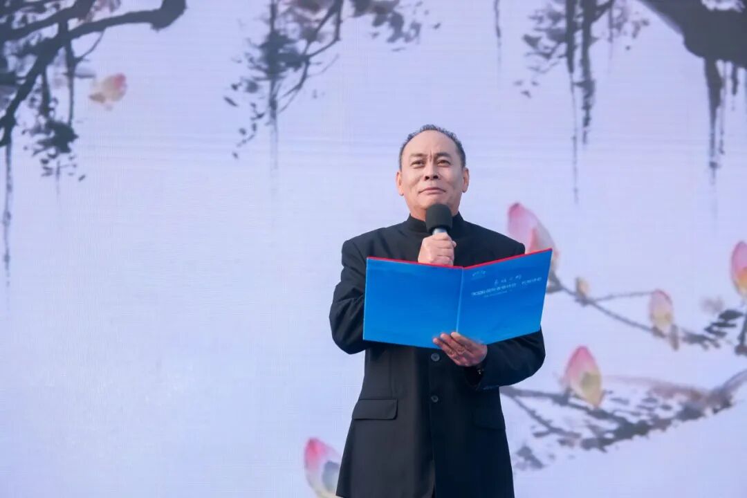 表演艺术家张光北演绎舒婷经典诗作《祖国啊，我亲爱的祖国》