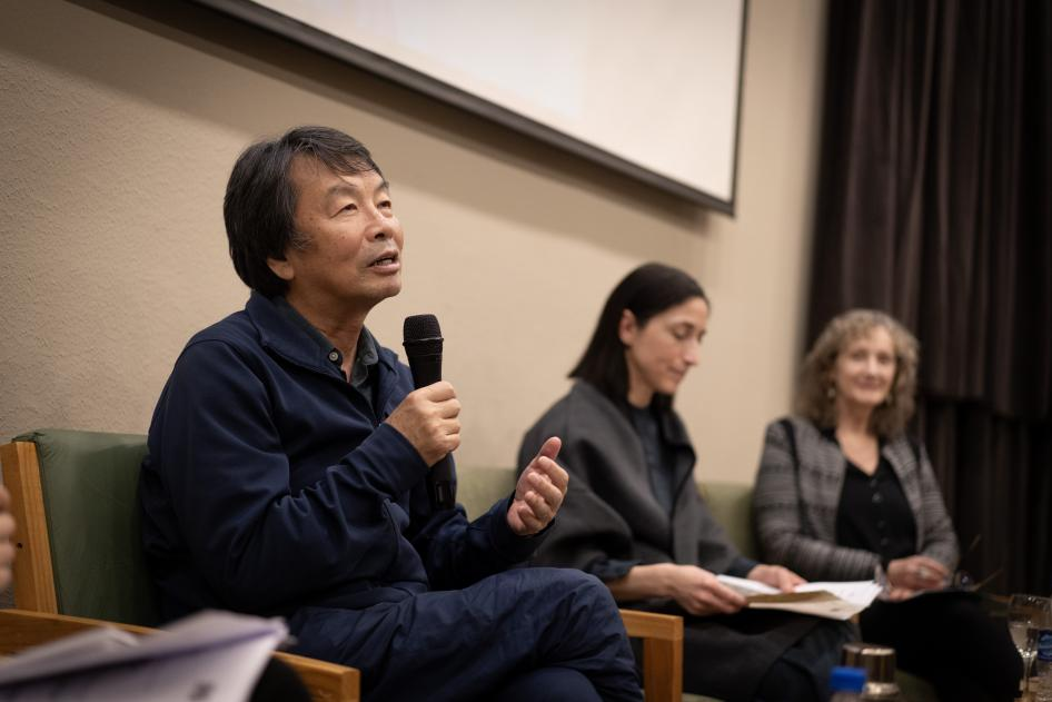 9月, 刘震云在布宜诺斯艾利斯大学孔子学院“文学与光影的跨洋对话”专题讲座上